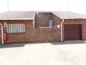 2 Bed Townhouse in Arcon Park