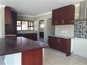 3 Bedroom House in Theescombe