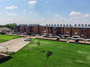 2 Bed Apartment in Montana Park