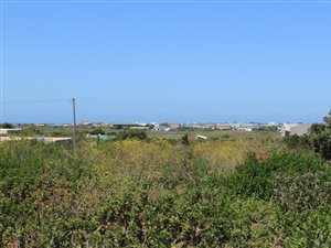 880 m² Land available in Bettys Bay