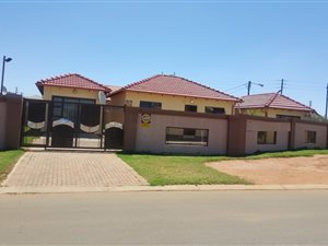 2 Bed House in Bram Fisherville