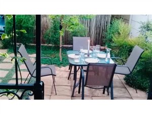 1 Bed Garden Cottage in Emmarentia