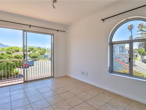2 Bed Apartment in Kirstenhof