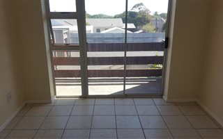 2 Bedroom Townhouse in Tableview