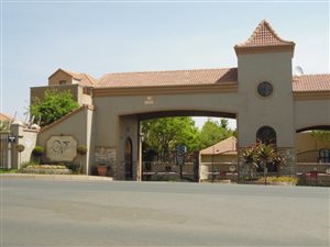 1 Bed Apartment in Fourways
