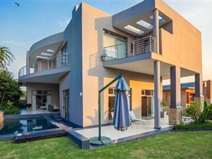 4 Bed House in Woodmead