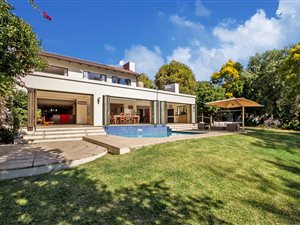 4 Bed House in Fourways Gardens