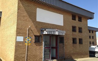 240 m² Industrial space in Driehoek
