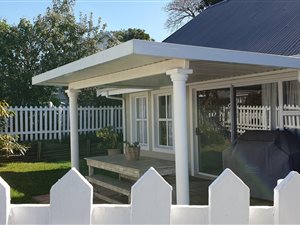 3 Bed Townhouse in Caledon Estate