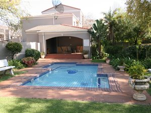 1 Bed Apartment in Oaklands