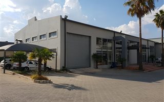 1300 m² Industrial space in Kya Sands