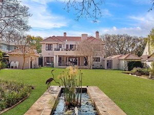 4 Bed House in Saxonwold