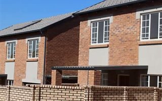 2 Bedroom Townhouse in Raslouw