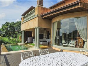 5 Bed House in Plantations