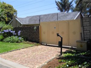 4 Bed House in Highway Gardens