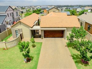 3 Bed House in Midstream Estate
