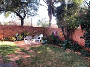2 Bed Cluster in Weltevreden Park