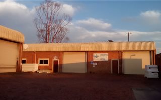 732 m² Commercial space in Shakas Rock