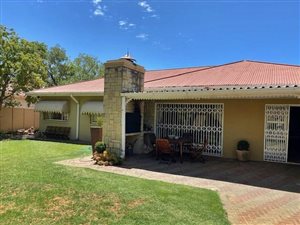 3 Bed House in Park West