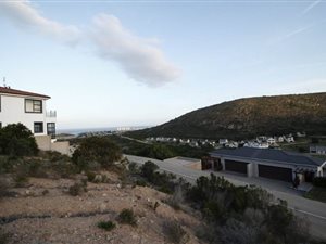 762 m² Land available in Island View