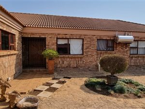 14 ha Farm in Vyfhoek