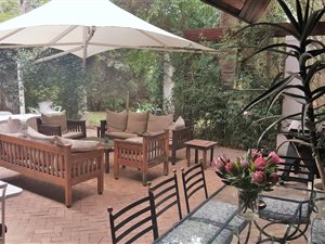12 Bed House in Paarl