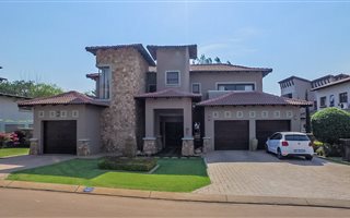5 Bedroom House in Mooikloof Gardens