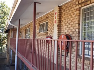 3 Bed Flat in Rietfontein