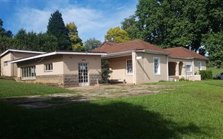 5 Bedroom House in Wartburg