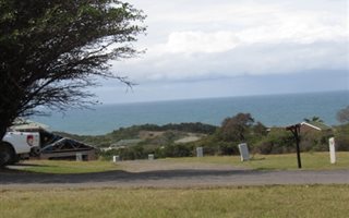 640 m² Land available in Cove Rock