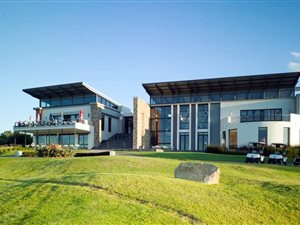 1 Bedroom Apartment in Jackal Creek Golf Estate
