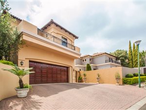 3 Bed Cluster in Bromhof
