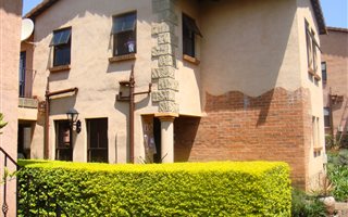 2 Bedroom Duplex in Plantations