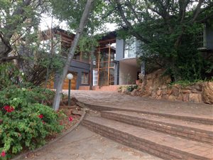 4 Bed House in Floracliffe