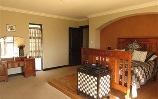 1.8 ha Farm in Colleen Glen