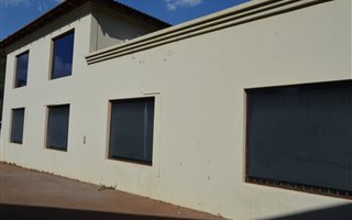 374 m² Office Space in Monument Park