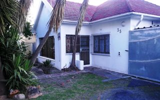 4 Bedroom House in Sybrand Park