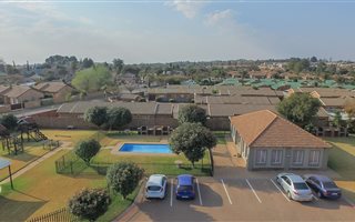 2 Bedroom Apartment in Florida Glen
