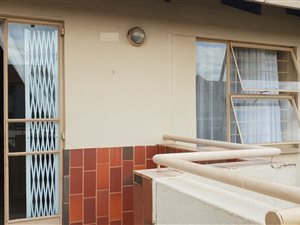 3 Bed Flat in Die Hoewes