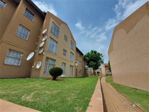 2 Bed Apartment in Alan Manor
