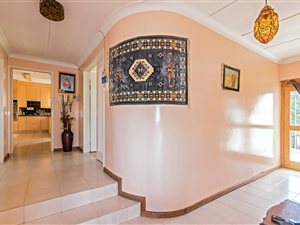10 Bed House in Kelvin