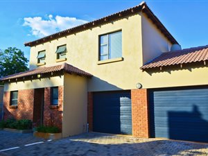 3 Bed Townhouse in Bronberg