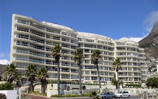 2 Bedroom Apartment in Bantry Bay