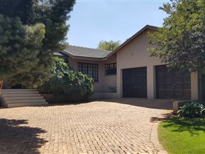 4 Bed House in Highway Gardens