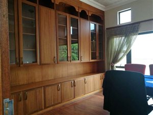 5 Bed House in Bronkhorstbaai