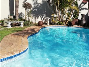 4 Bed House in Goodwood
