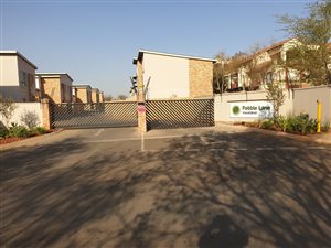 2 Bed Townhouse in Hazeldean (Silverlakes Surroundings)