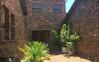 3 Bedroom Townhouse in Bedford Park