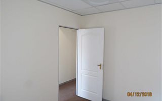 144 m² Commercial space in Ben Fleur