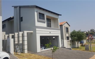 3 Bedroom House in Olympus Country Estate